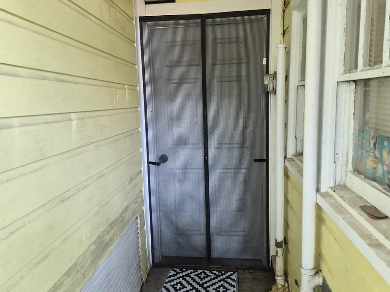166 Saint Charles Ave #B — Photo 2
