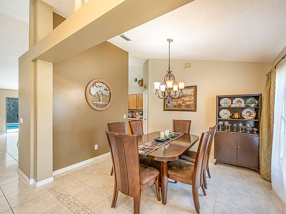 5th image of 3215 Parkplace Ct