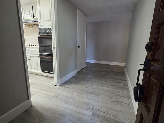 5th image of 2920 W Vassar Ave