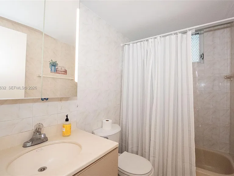 1150 Euclid Ave #205 — Photo 11