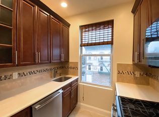 3006 46th St APT 2, Astoria, NY 11103