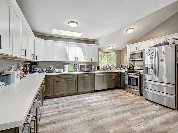 5th image of 3917 Loreto Way