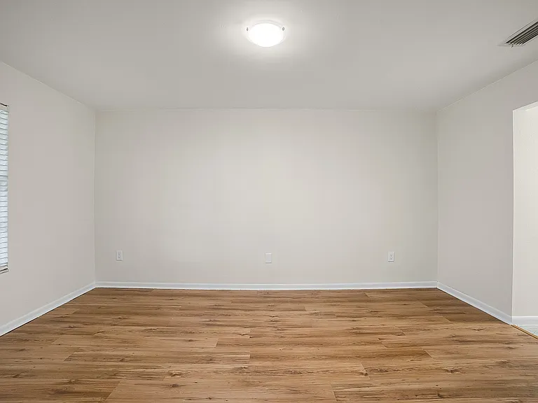 722 Carnival Ter — Photo 15