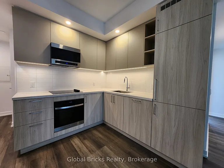 2851 Highway 7 Rd — Photo 10