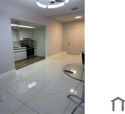 3rd image of 6385 SW 39th Ter