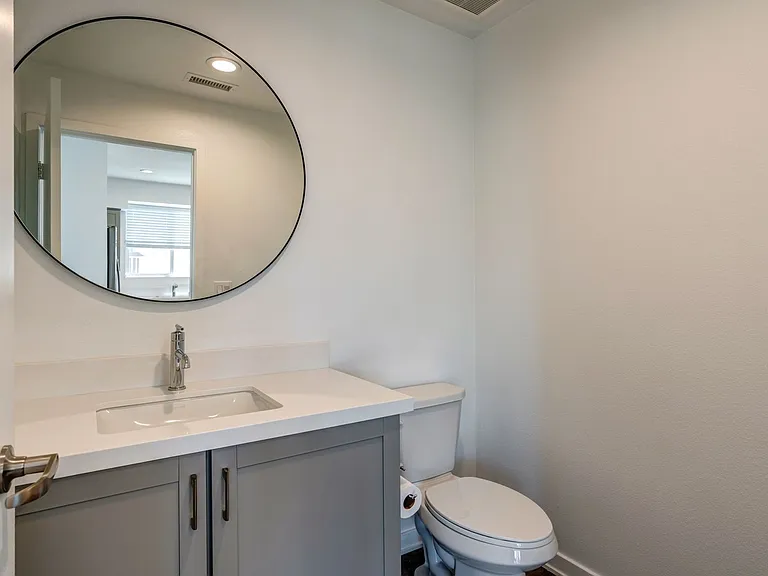 1276 E Santa Clara St — Photo 10