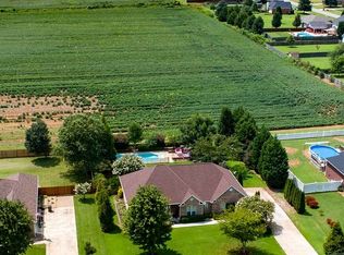 618 McCollum Rd, Meridianville, AL 35759