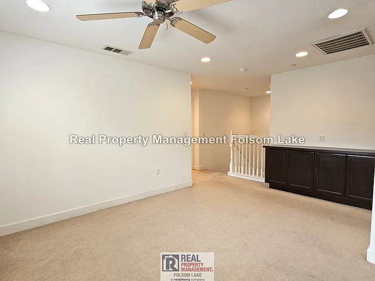105 Cezanne Ln — Photo 12