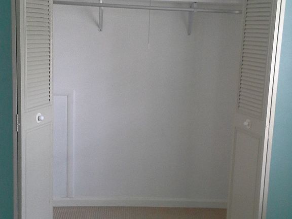 4th image of 22 Bogey Cir
