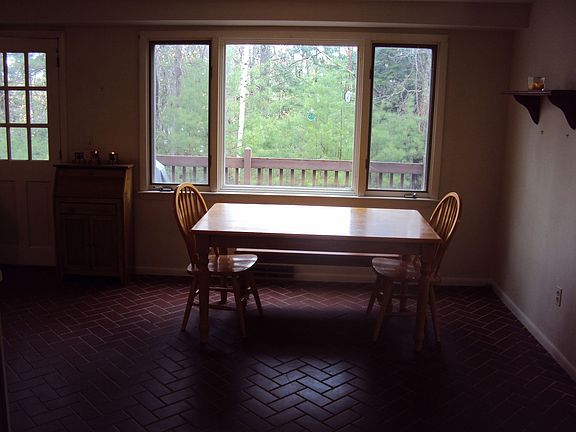 e/i kitchen