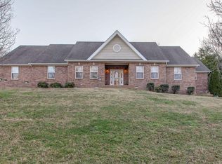 1755 V P Lunn Dr, Spring Hill, TN 37174