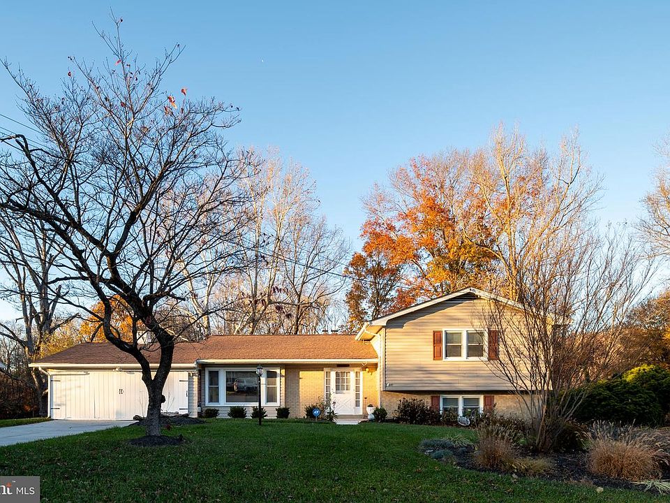 1st image of 10904 Brookwood Ave