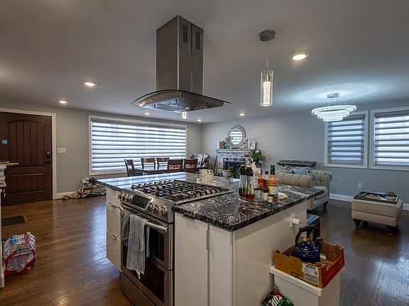 3rd image of 41 Dedham St
