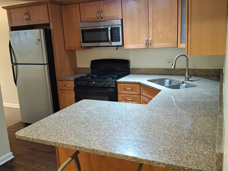 2846 W Washington Blvd #G — Photo 2