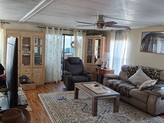 3rd image of 6010 Lapaz Ct