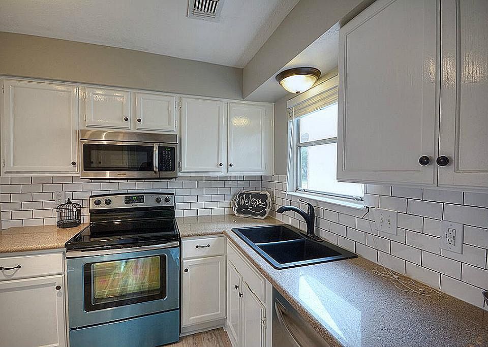 1st image of 24015 Tayloe House Ln