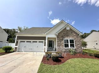 616 Combs Ln, Chesapeake, VA 23321