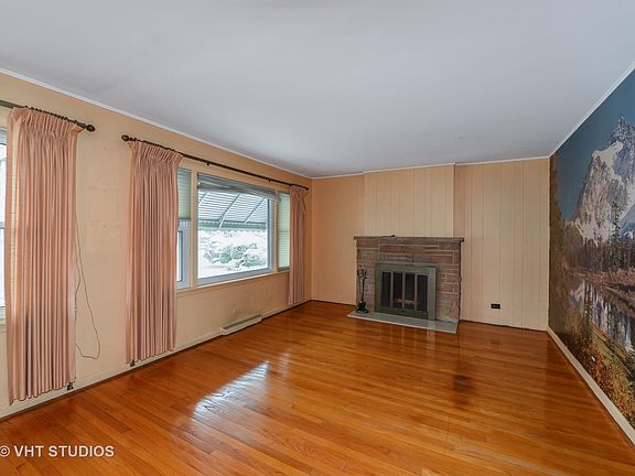 2nd image of 943 S Stratford Ave