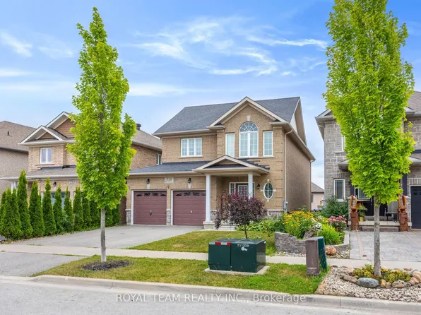 218 Richardson Cres, Bradford West Gwillimbury, ON L3Z 0R6