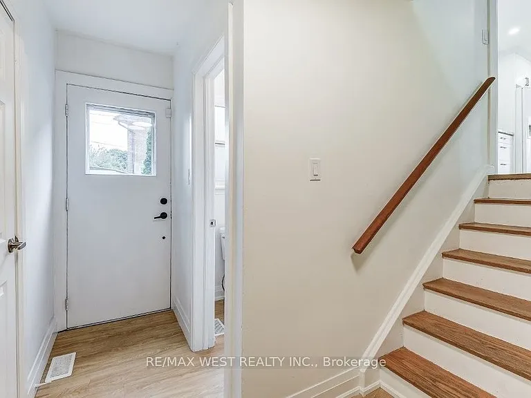 10 Rima Ct — Photo 21