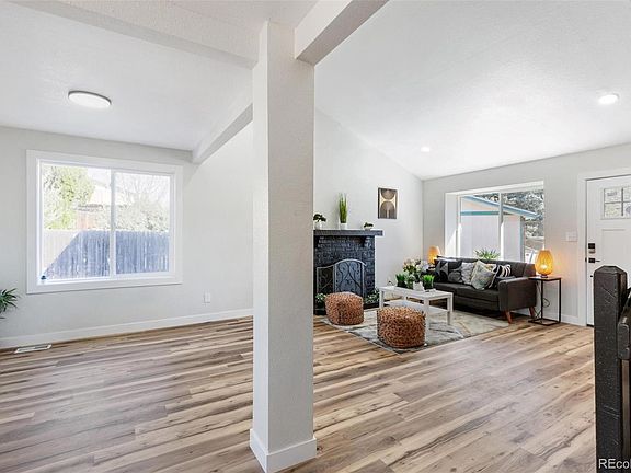 5th image of 7911 Clarkson Court