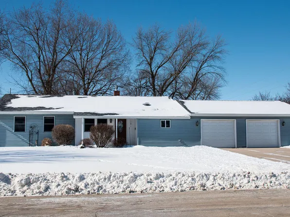 902 10th St N, Humboldt, IA 50548