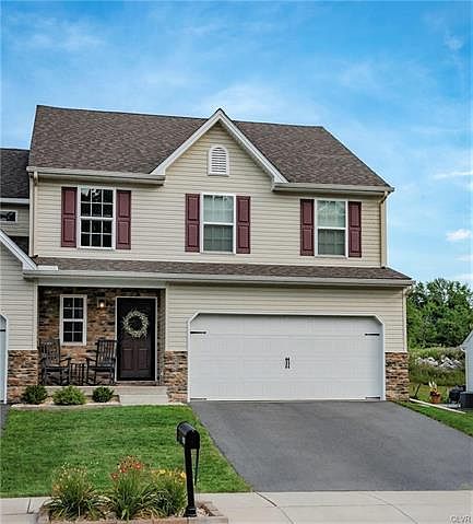 1st image of 145 Walker Dr