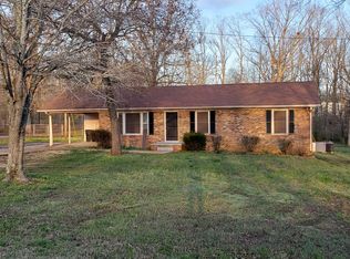 743 Woodlawn Dr, New Johnsonville, TN 37134
