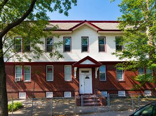 71 University Pl #2L, Irvington, NJ 07111