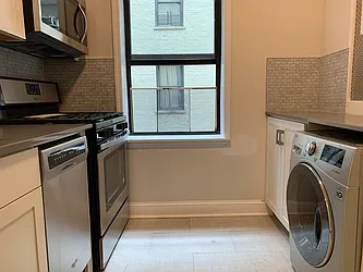 Rented by Hillel Realty Group