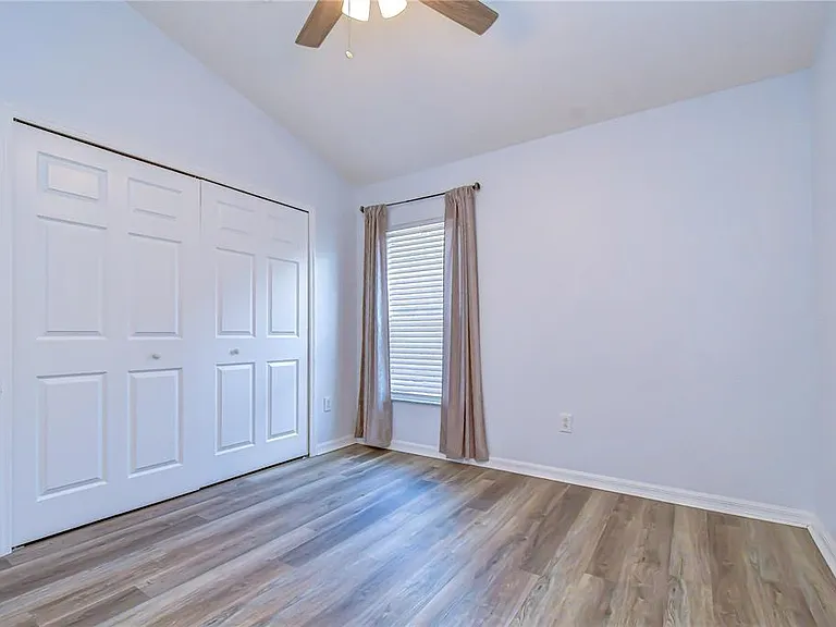 6010 Skylarkcrest Dr — Photo 15