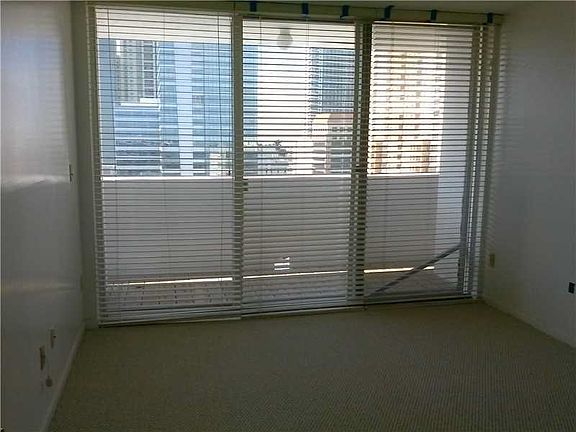 3rd image of 1420 Brickell Bay Dr #Penthouse 6d