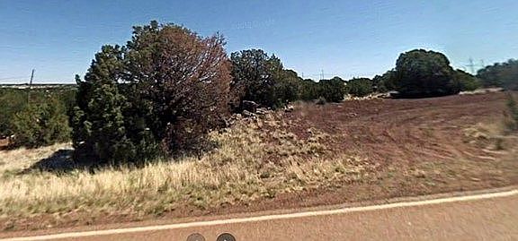 5th image of 8560 Silver Creek Dr