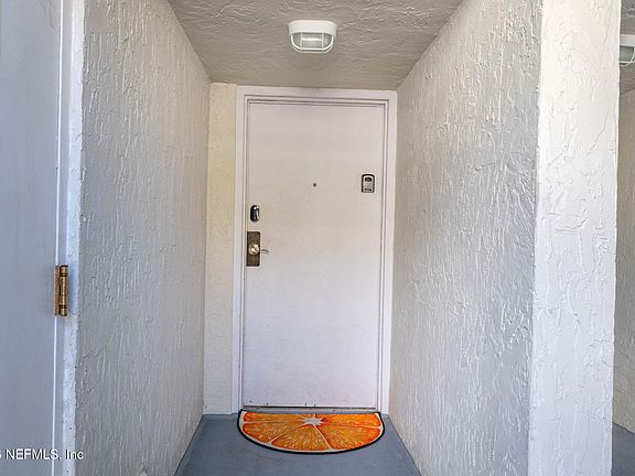 5th image of 10 N 11TH Avenue N #102