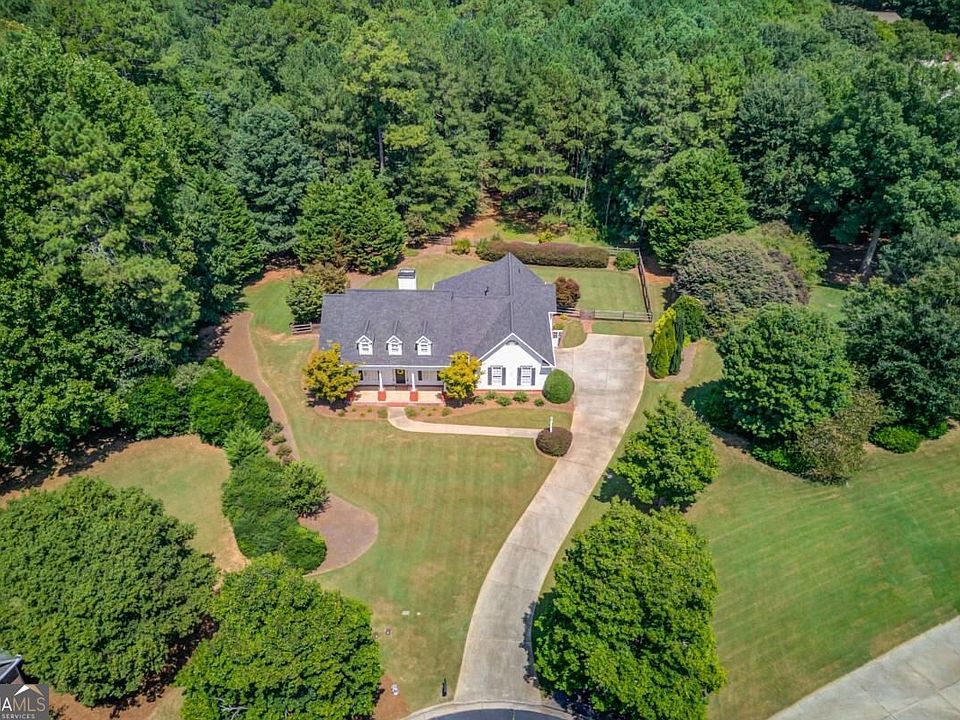 1st image of 2635 Heritage Ln