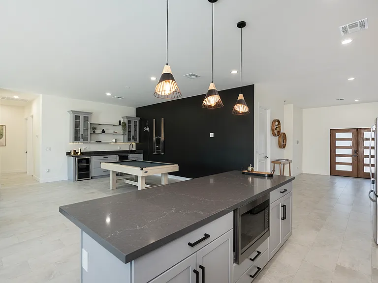 5049 E Shaw Butte Dr — Photo 37