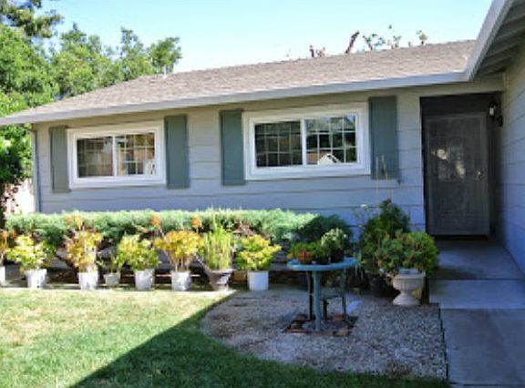 3rd image of 1868 Golden Hills Dr