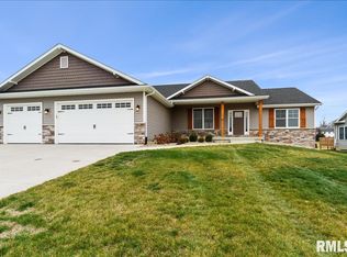 43 Plover Dr, Chatham, IL 62629