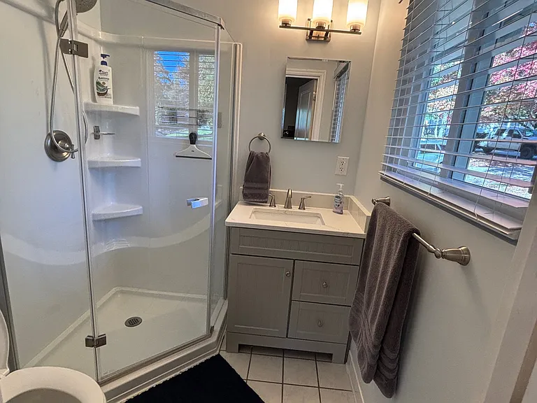 710 Danbury Dr — Photo 11