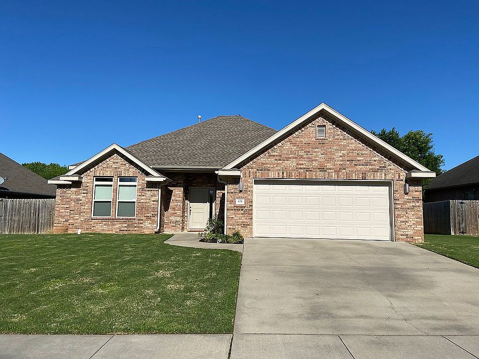 1st image of 628 N Sundance Dr