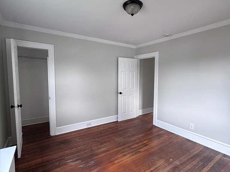 44 Lambert St #1 — Photo 18