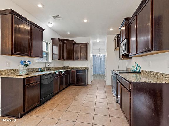 3rd image of 213 Arsenal Dr