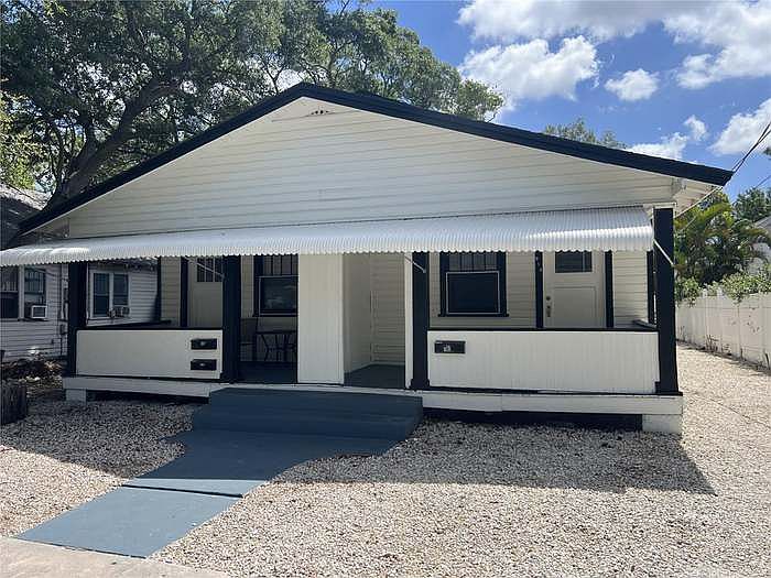 1st image of 418 Adelia Ave