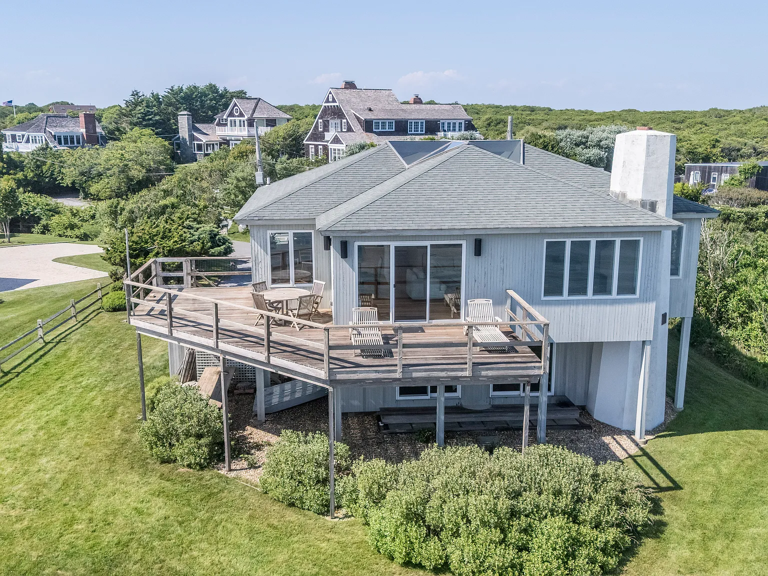 Montauk Oceanfront — Photo 3