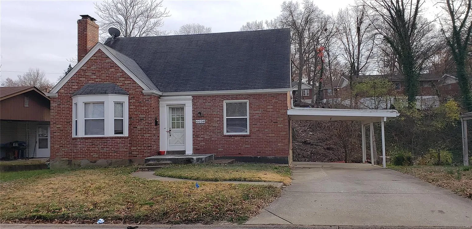 6656 Kenwood Dr photo 1