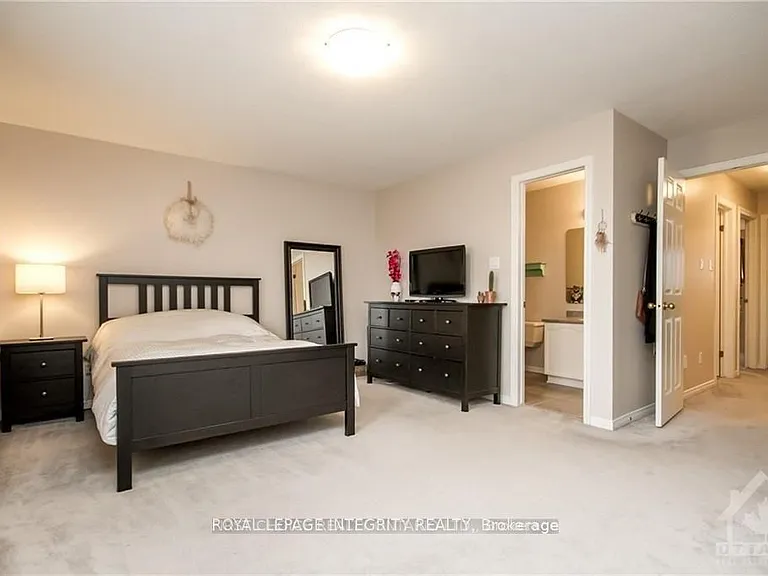 15 Peterson Pl — Photo 14