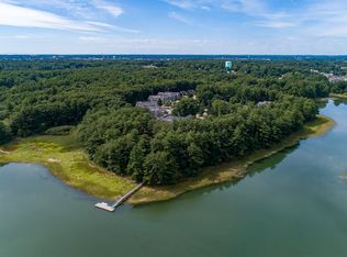 100 Shepards Cove Rd UNIT F306, Kittery, ME 03904