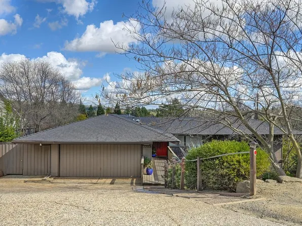 3060 Knollwood Dr, Cameron Park, CA 95682