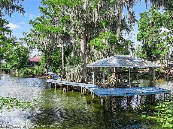 4th image of 3044 Abell Rd