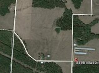 8896 Bluebird Rd, Fortuna, MO 65034